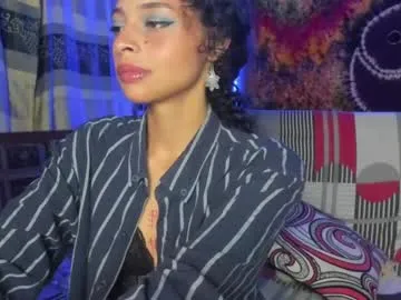 SheOnShe – webcam model profile photo Image 2