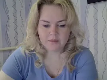 mia_skys – webcam model profile photo Image 2