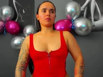 AlexisGrays – webcam model profile photo Image 3