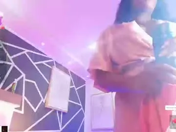 SheOnShe – webcam model profile photo Image 17