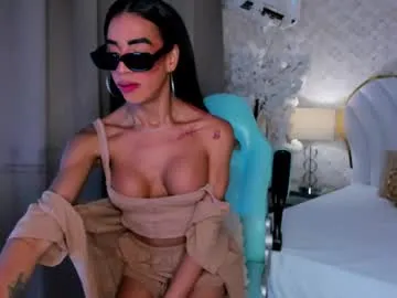 LinaTwins – webcam model profile photo Image 14
