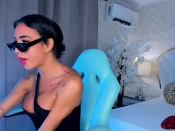LinaTwins – webcam model profile photo Image 18