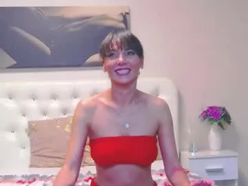 lucy1990xxx – webcam model profile photo Image 3