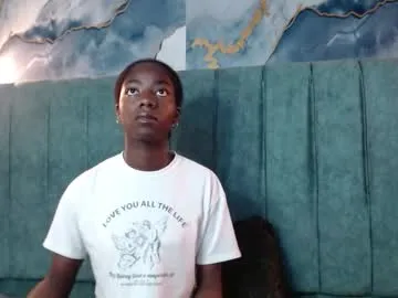 xlunami – webcam model profile photo Image 4