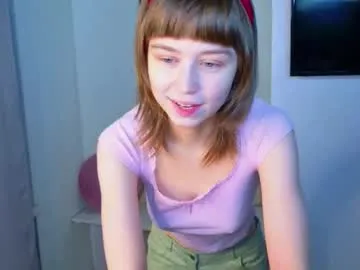 BeautyTriple – webcam model profile photo Image 4