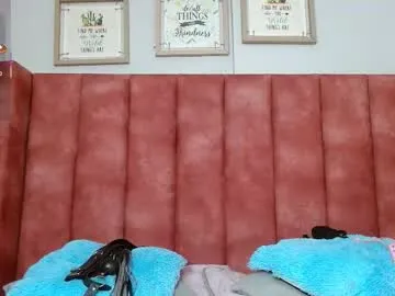 pinkadele – webcam model profile photo Image 16