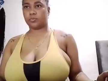 xlunami – webcam model profile photo Image 3