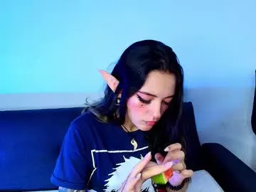 kitty_ravee Image 6