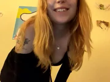 Likachkaa – webcam model profile photo Image 10