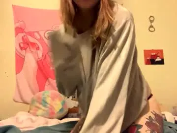 Likachkaa – webcam model profile photo Image 2