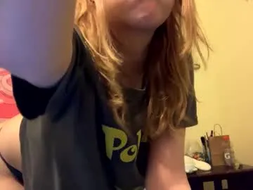 Likachkaa – webcam model profile photo Image 3