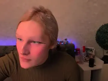 glossybabe_ – webcam model profile photo Image 13