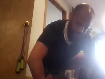 Vik1One1 – webcam model profile photo Image 2