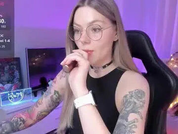 NickiMaldini – webcam model profile photo Image 18