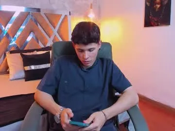 cute_fox_girl – webcam model profile photo Image 11