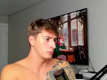 Davit1 – webcam model profile photo Image 2
