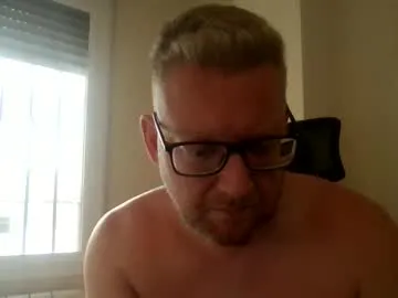 kroezel1985 – webcam model profile photo