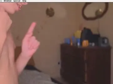 DvaBomja – webcam model profile photo Image 2