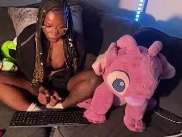 bunnydollstella – webcam model profile photo Image 3