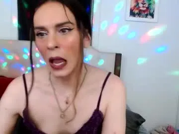 lilbbyliv – webcam model profile photo Image 2