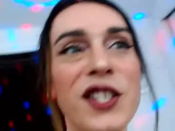 lilbbyliv – webcam model profile photo Image 7
