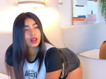 xunybany – webcam model profile photo Image 8