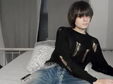 -B-a-D-G-1-r-L – webcam model profile photo Image 5