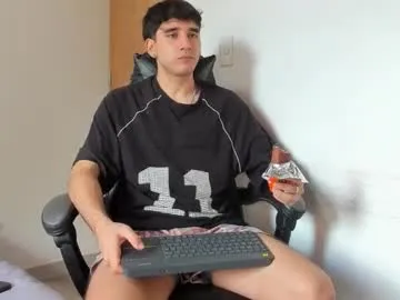 MiaTonyy – webcam model profile photo Image 15