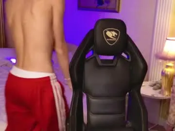 naughty_babe000 – webcam model profile photo Image 13