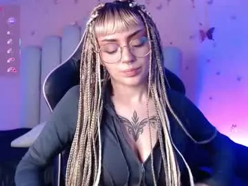 lessboobs_gh Image 18