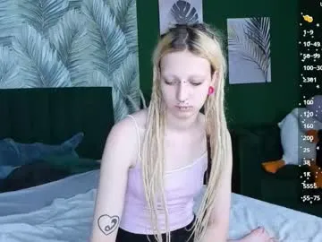 blush_mikki – webcam model profile photo Image 2