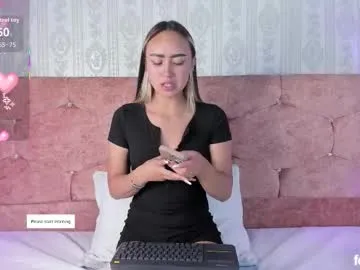 MaddieBryggs – webcam model profile photo Image 18