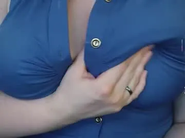 Anallovess – webcam model profile photo Image 3