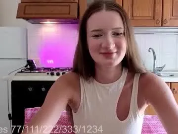 LinaTwins – webcam model profile photo Image 11
