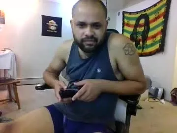 Almondmilka – webcam model profile photo Image 10