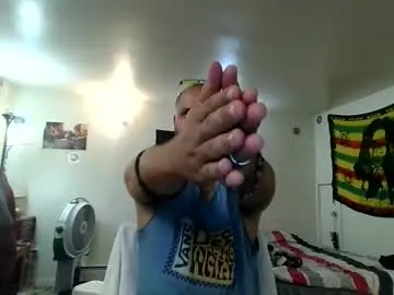 Almondmilka – webcam model profile photo Image 8