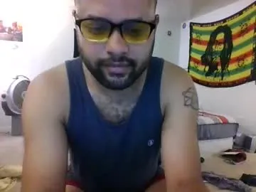 Almondmilka – webcam model profile photo Image 9