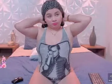 vixenvictoriaa – webcam model profile photo Image 9