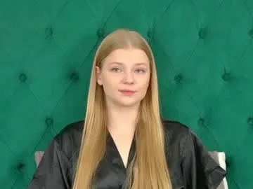 Anallovess – webcam model profile photo Image 6