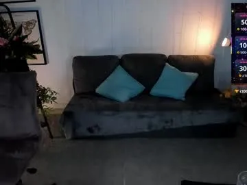 xlunami – webcam model profile photo Image 3