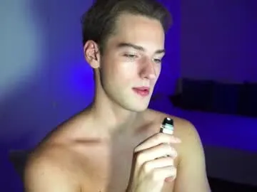 annie_f0x – webcam model profile photo Image 14