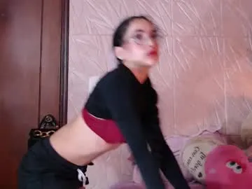 vixenvictoriaa – webcam model profile photo Image 6