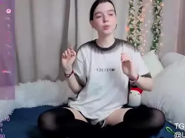 shiny-lily – webcam model profile photo Image 5