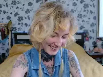 ANGELonDUTY – webcam model profile photo Image 9