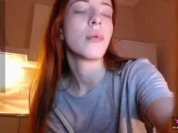 Kristallik-1 – webcam model profile photo Image 12