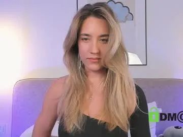 nami_sam – webcam model profile photo Image 2