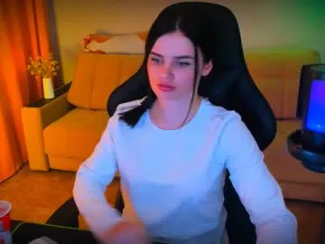 Likachkaa – webcam model profile photo Image 3