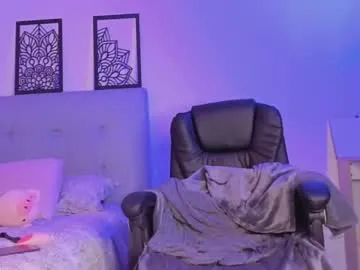 xlunami – webcam model profile photo Image 8