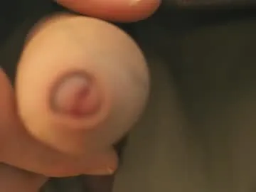 krissone – webcam model profile photo Image 6