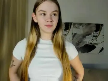 bunnydollstella – webcam model profile photo Image 16